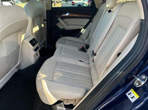 2022 Audi Q5 45 S line Premium