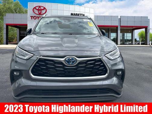 Magnetic Gray Metallic 2023 Toyota Highlander Hybrid Limited