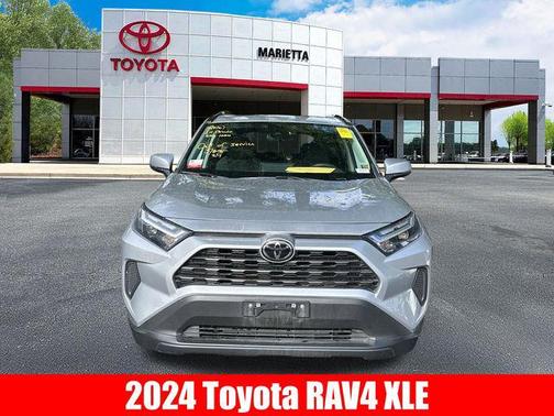 2024 Toyota RAV4 XLE