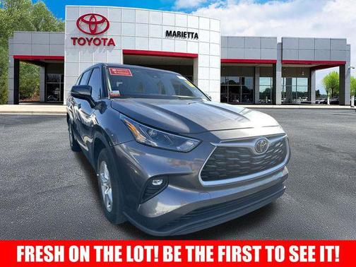 2023 Toyota Highlander LE