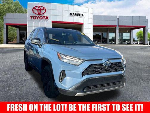 2024 Toyota RAV4 Hybrid SE
