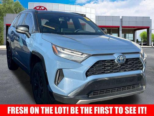 2024 Toyota RAV4 Hybrid SE