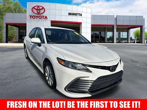 2024 Toyota Camry LE