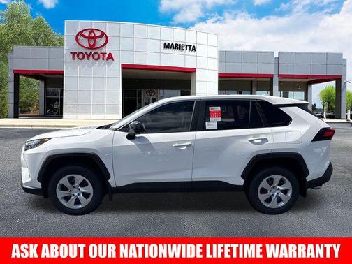 2025 Toyota RAV4 LE