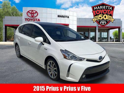 2015 Toyota Prius v Five