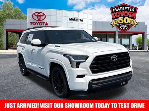 2025 Toyota Sequoia SR5