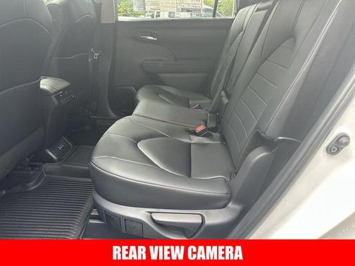 2025 Toyota Highlander XLE