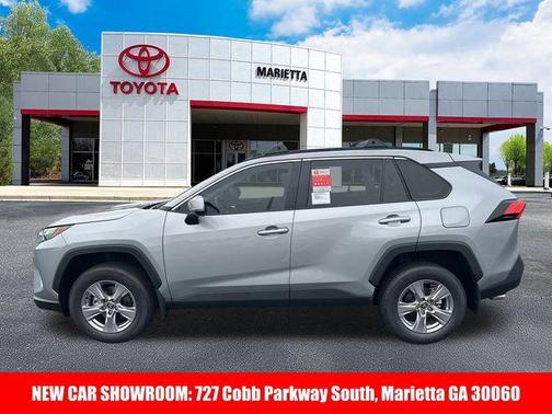 2025 Toyota RAV4 XLE