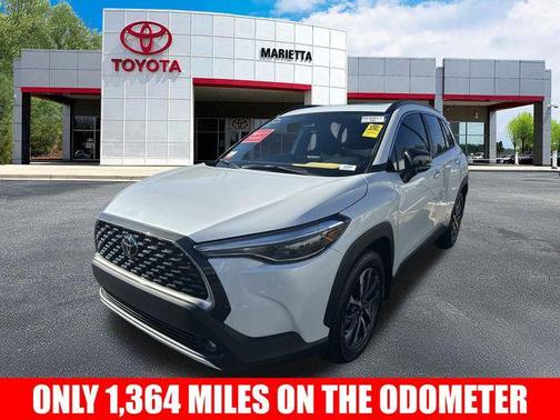 2025 Toyota Corolla Cross XLE