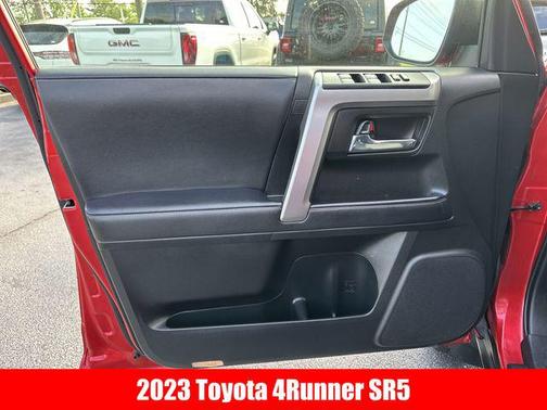 2023 Toyota 4Runner SR5