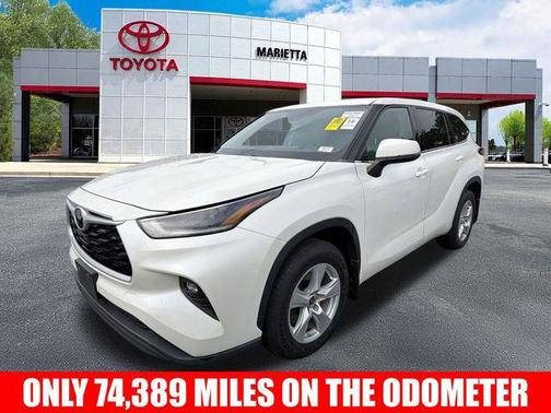 Blizzard Pearl 2021 Toyota Highlander LE