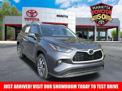 2025 Toyota Highlander XLE