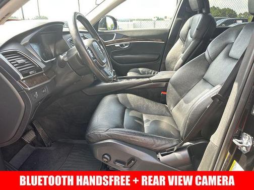 2016 Volvo XC90 T6 Momentum