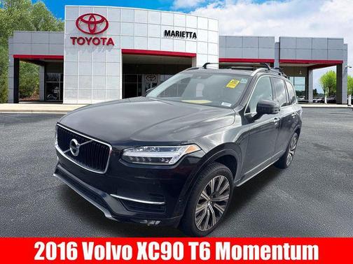 2016 Volvo XC90 T6 Momentum