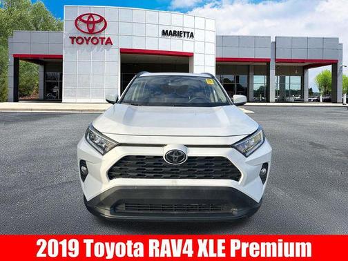 2019 Toyota RAV4 XLE Premium