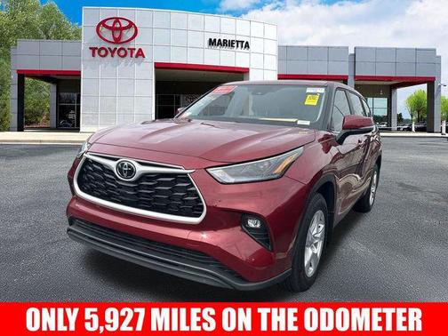 Ruby Flare Pearl 2025 Toyota Highlander LE