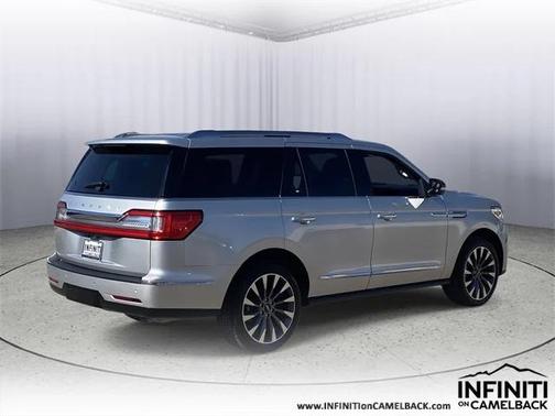 2018 Lincoln Navigator Select