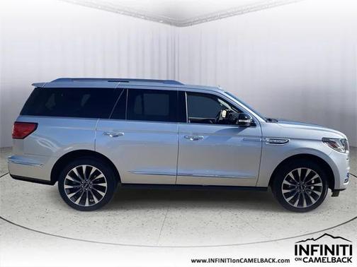 2018 Lincoln Navigator Select