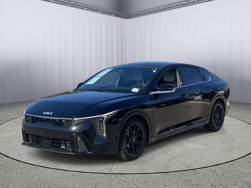 Aurora Black Pearl 2025 Kia K4 GT-Line Turbo