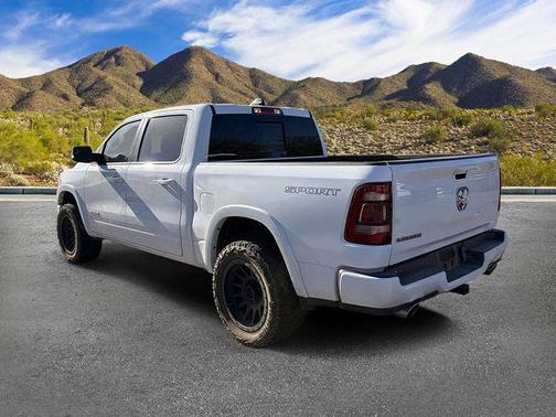 Bright White Clearcoat 2022 RAM 1500 Laramie