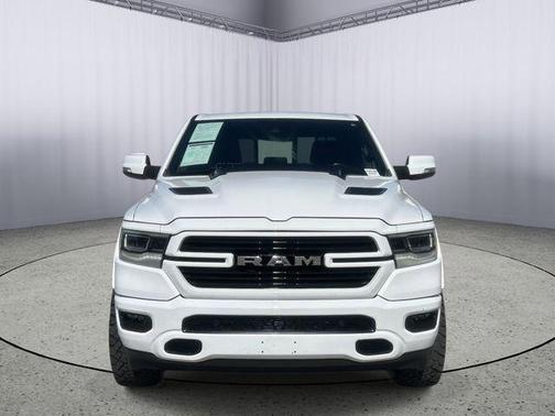 Bright White Clearcoat 2022 RAM 1500 Laramie