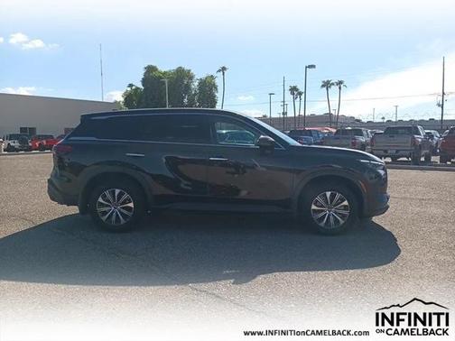 2025 INFINITI QX60 Pure