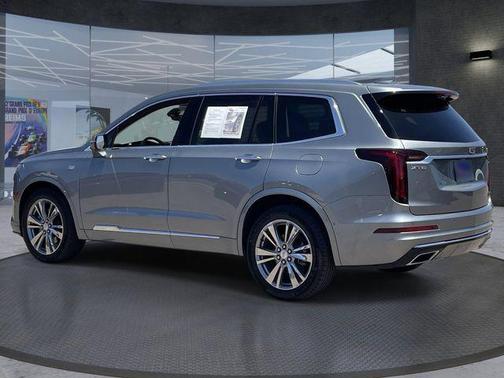 Argent Silver Metallic 2023 Cadillac XT6 Premium Luxury FWD