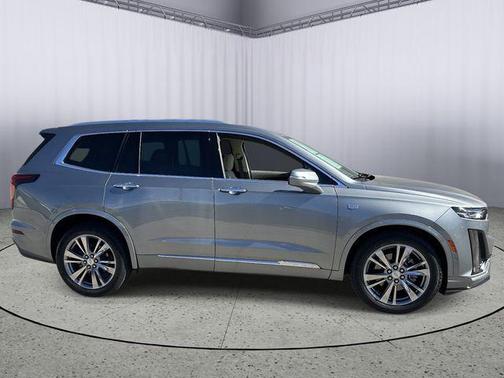 Argent Silver Metallic 2023 Cadillac XT6 Premium Luxury FWD