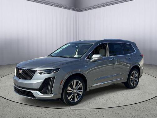 Argent Silver Metallic 2023 Cadillac XT6 Premium Luxury FWD
