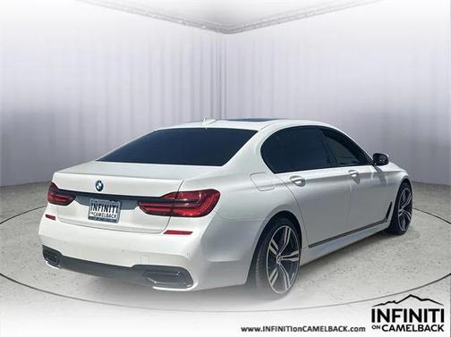 2019 BMW 740 740i