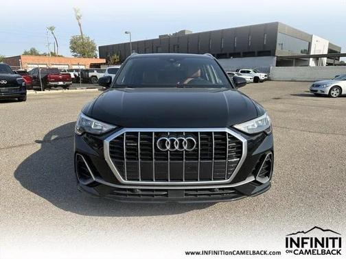 2022 Audi Q3 45 S line Premium