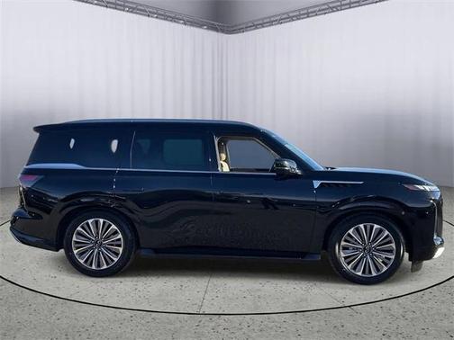 2025 INFINITI QX80 SENSORY AWD