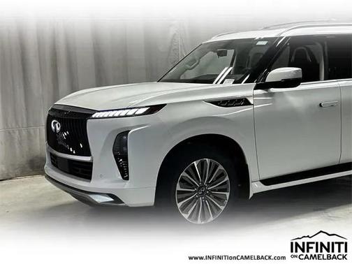 2025 INFINITI QX80 SENSORY AWD