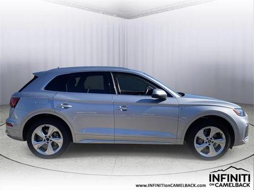 2022 Audi Q5 45 S line Premium Plus