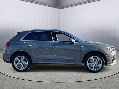 2020 Audi Q3 45 S line Premium