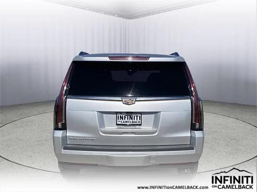 2020 Cadillac Escalade Luxury
