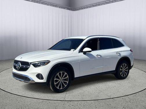 White 2025 Mercedes-Benz GLC 300 Base