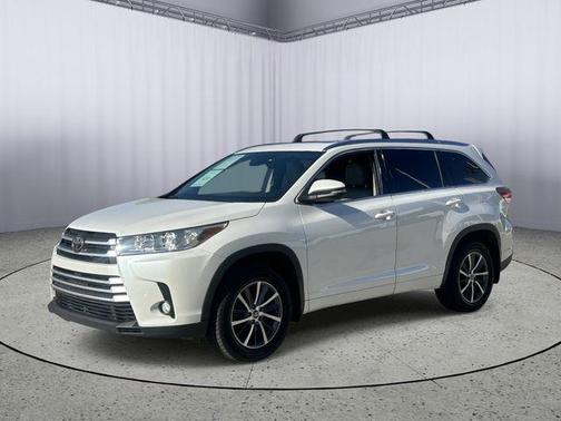 Blizzard Pearl 2018 Toyota Highlander XLE