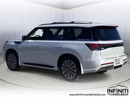 2026 INFINITI QX80 Luxe