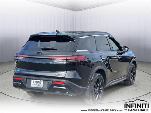 2025 INFINITI QX60 Luxe