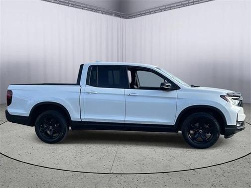 2022 Honda Ridgeline Black