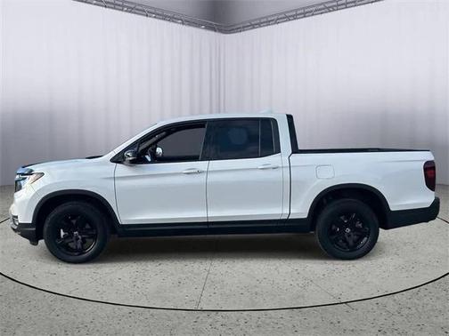 2022 Honda Ridgeline Black