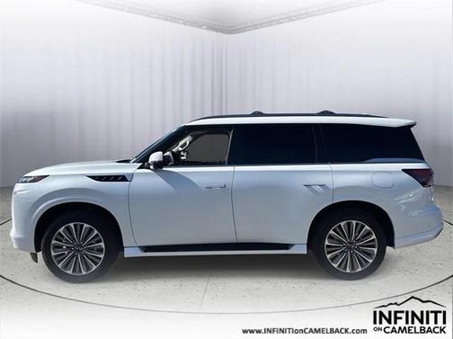 2025 INFINITI QX80 Luxe