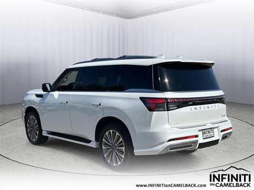 2025 INFINITI QX80 Luxe