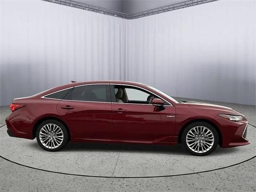2019 Toyota Avalon Hybrid Limited
