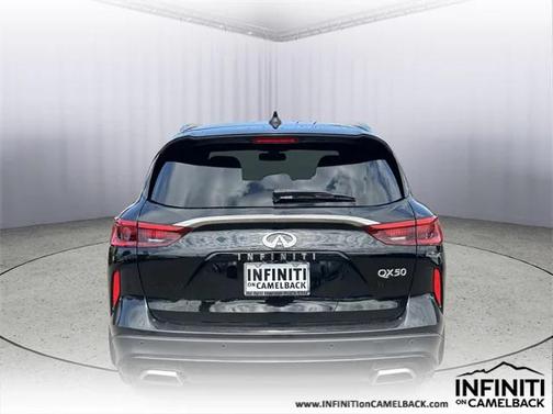 2021 INFINITI QX50 LUXE