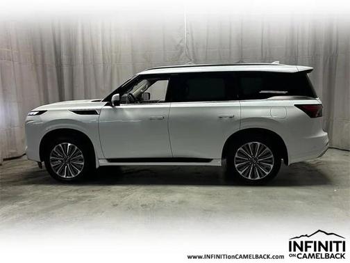 2025 INFINITI QX80 SENSORY AWD