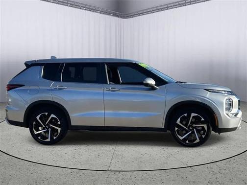 2024 Mitsubishi Outlander SE 2.5 2WD