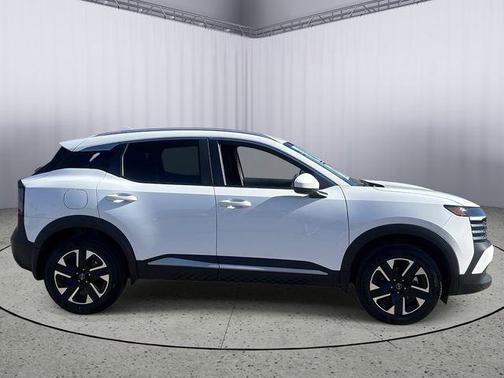 Fresh Powder 2025 Nissan Kicks SV