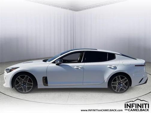 2022 Kia Stinger GT1